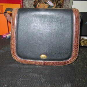 Bally Genuine Leather Designer Luxury Adjustable Crossbody Messenger Vintage Bag